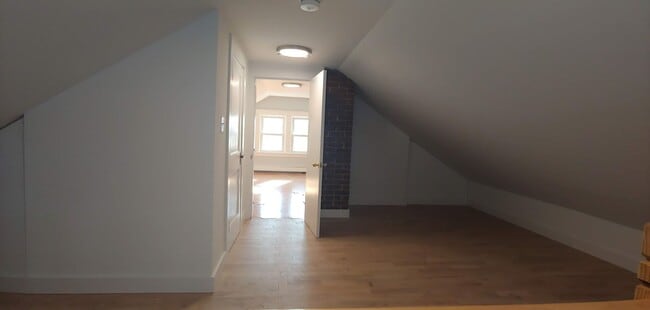 Building Photo - ***Please Respond Directly to the Online Listing, Calls May Not Be Returned***