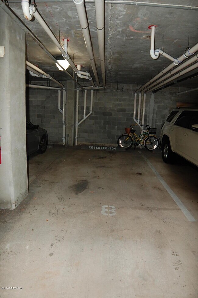 Building Photo - 525 3rd St N
