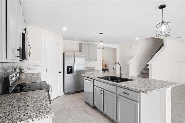 Building Photo - 8673 Triumph Cir