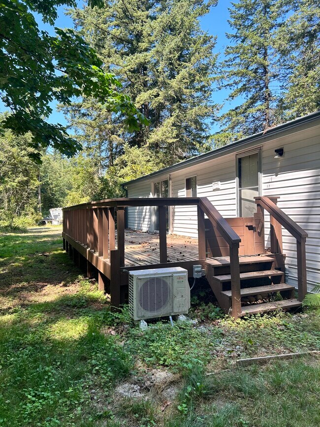 Building Photo - 3675 Alm Rd