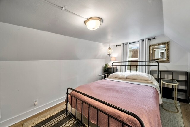 13_Bedroom 2 - 4003 Devine St