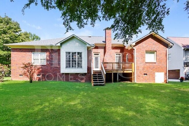 Building Photo - 1902 Old Greylyn Ct NW