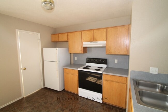 Building Photo - 4506 Jeff Scott Dr