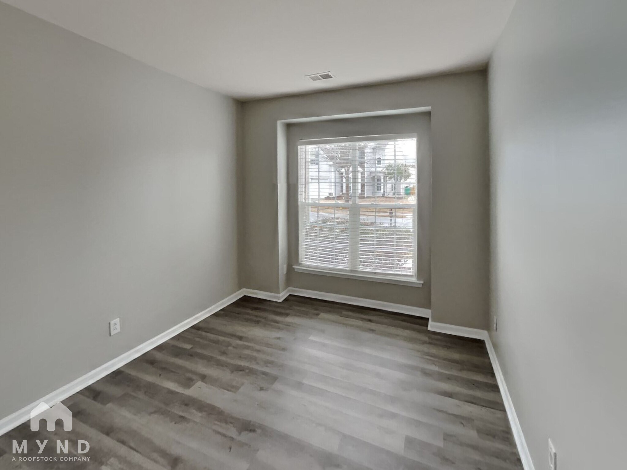 Building Photo - 11216 Cypress View Dr