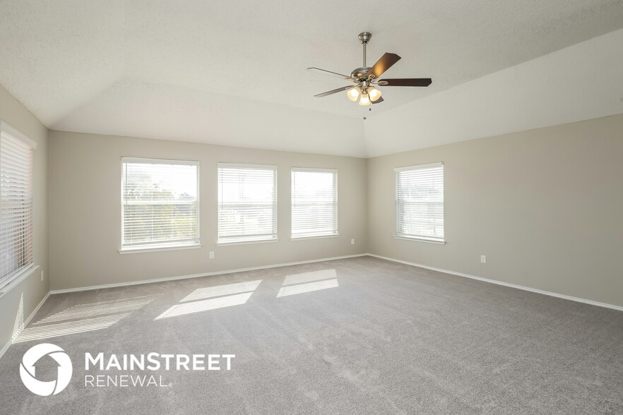 Building Photo - 304 Emery Oak Ct