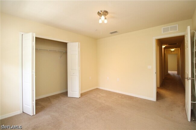 Building Photo - 9051 Gervais Cir