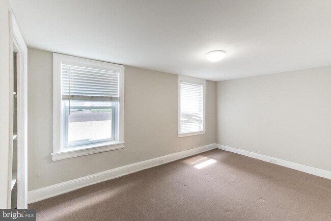 Building Photo - 1606 Rodman St