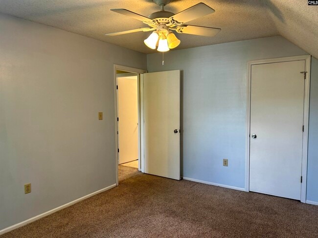 Building Photo - 911 Hulon Ln