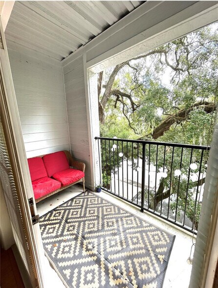 Building Photo - 304 E South St