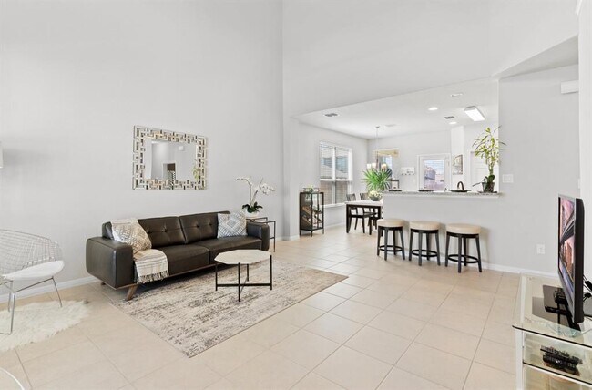 Building Photo - 246 Salt Springs Rd