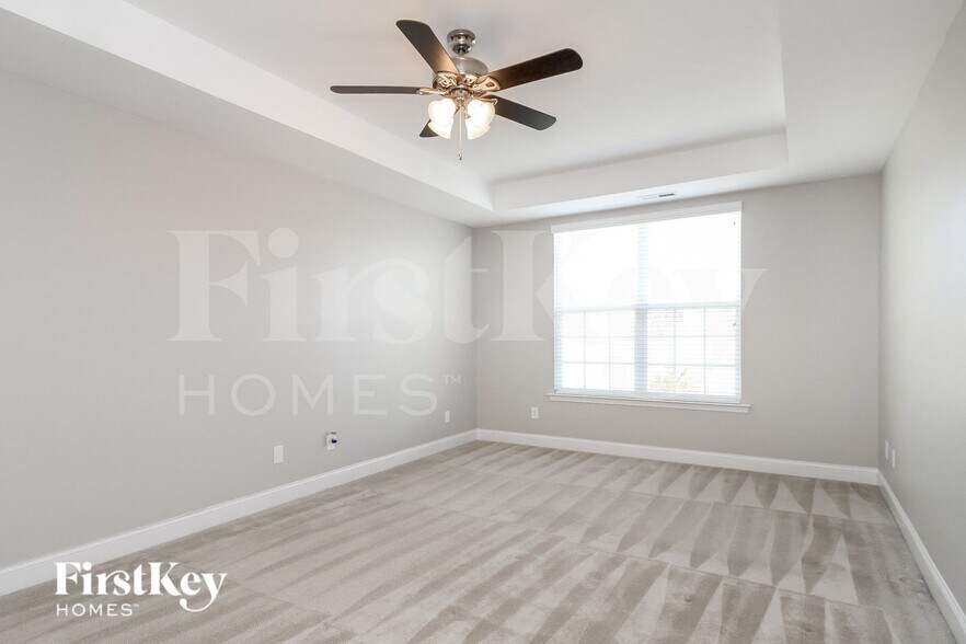 Building Photo - 1643 Ashmead Ln
