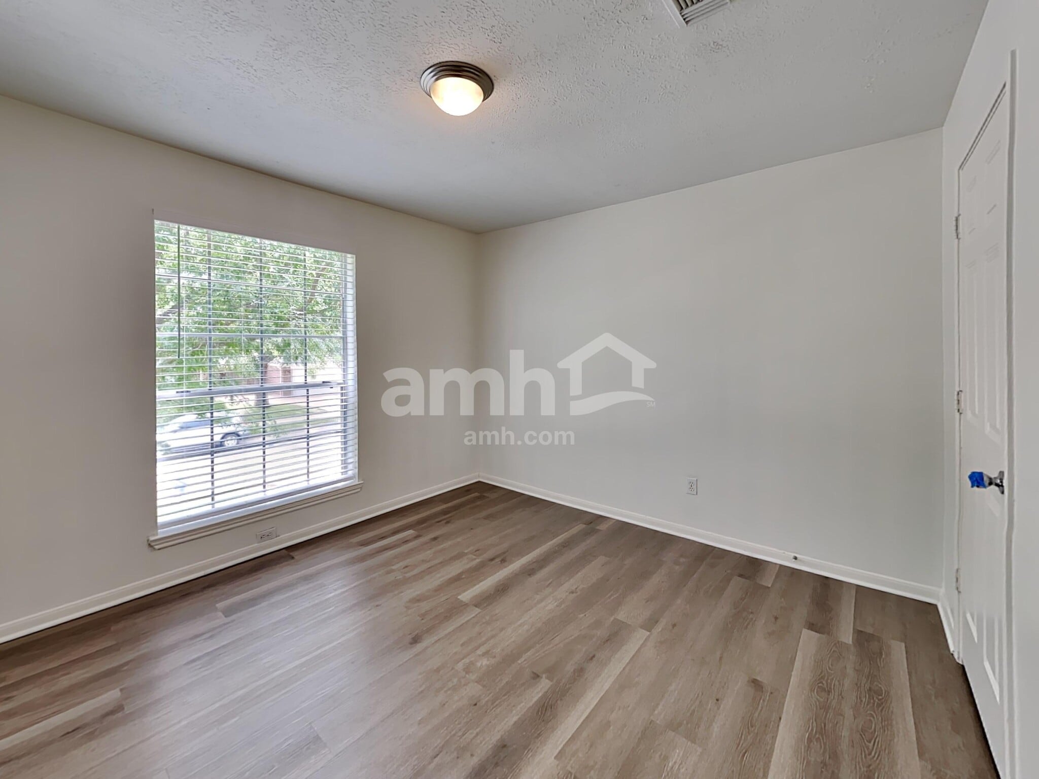 Building Photo - 19402 Misty Cove Dr