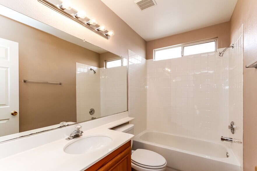 Building Photo - 8110 Sundown Vista Ave