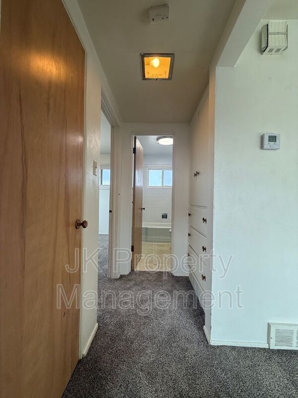 Building Photo - 1223 Smelter Ave NE