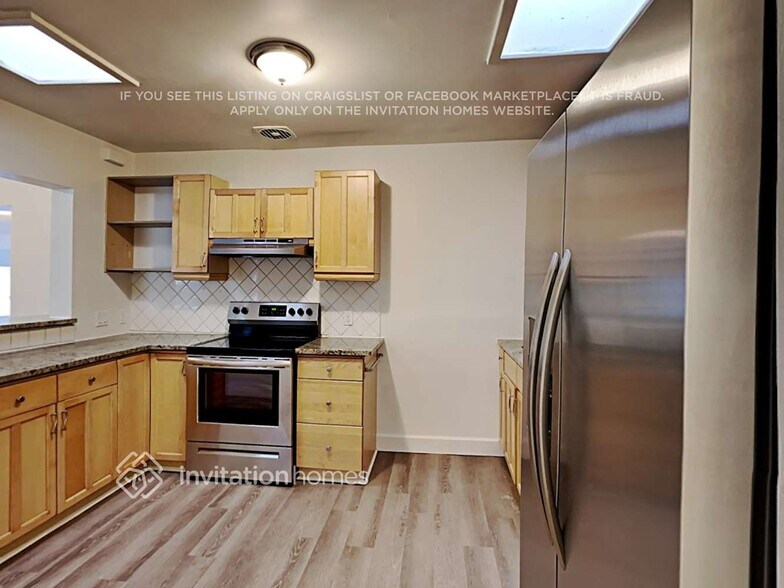 Building Photo - 6734 N 10th Ave
