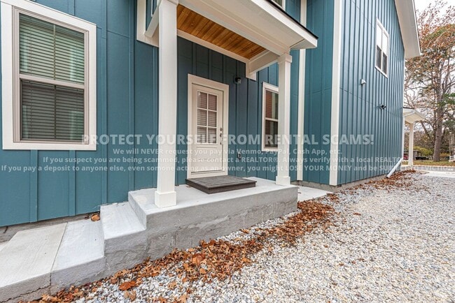 Building Photo - 101 S Hill Ave