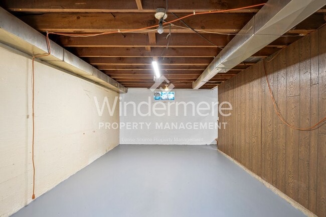 Building Photo - ***COMING SOON***Darling 2 bedroom, 1 bath Home In Spokane