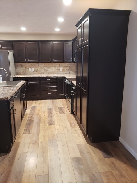 Building Photo - 811 G Avenue Pl