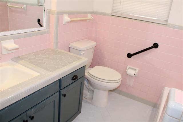 Building Photo - 4726 Jade Dr