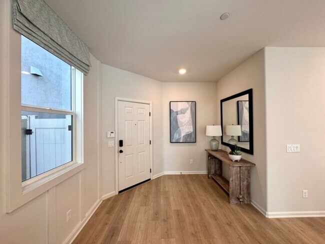 Building Photo - Brand New 4 Bedroom Home with Solar in Gat...