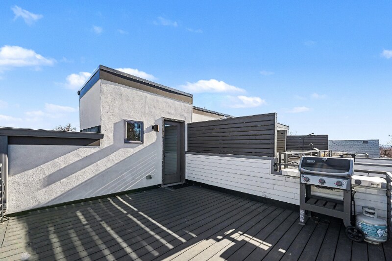 Building Photo - 232 Inca St