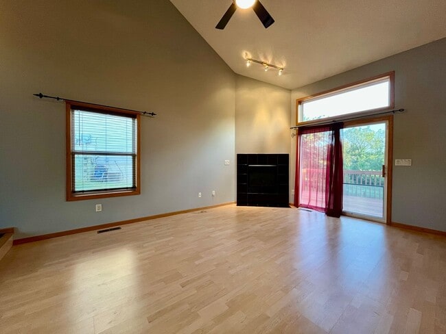 Building Photo - FIRST-TIME RENTAL!! AVAILABLE IMMEDIATELY!!
