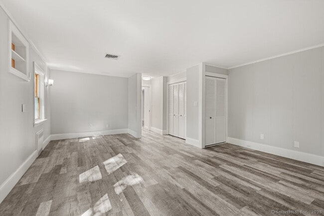 Building Photo - 120 Obtuse Hill Rd