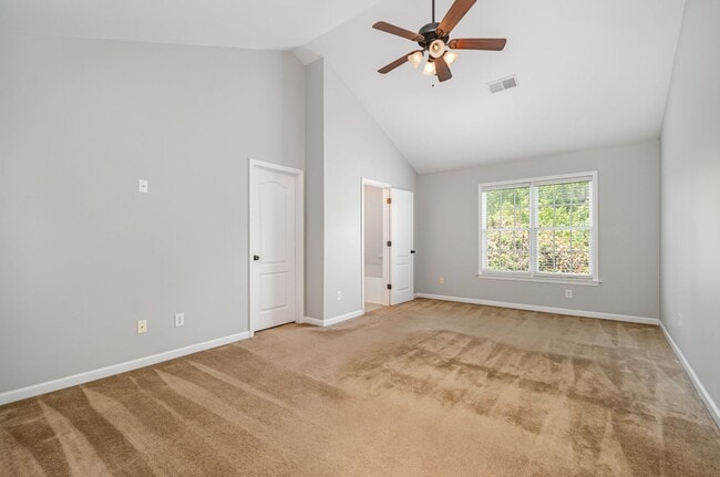 Building Photo - Spacious 2-Story Townhome with Finished Ba...