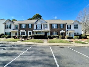 Building Photo - 5308 Jocelyn Ln