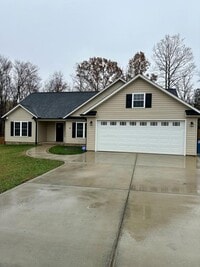 Building Photo - 2508 Claremont Rd