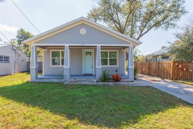 Building Photo - 218 W Jean St