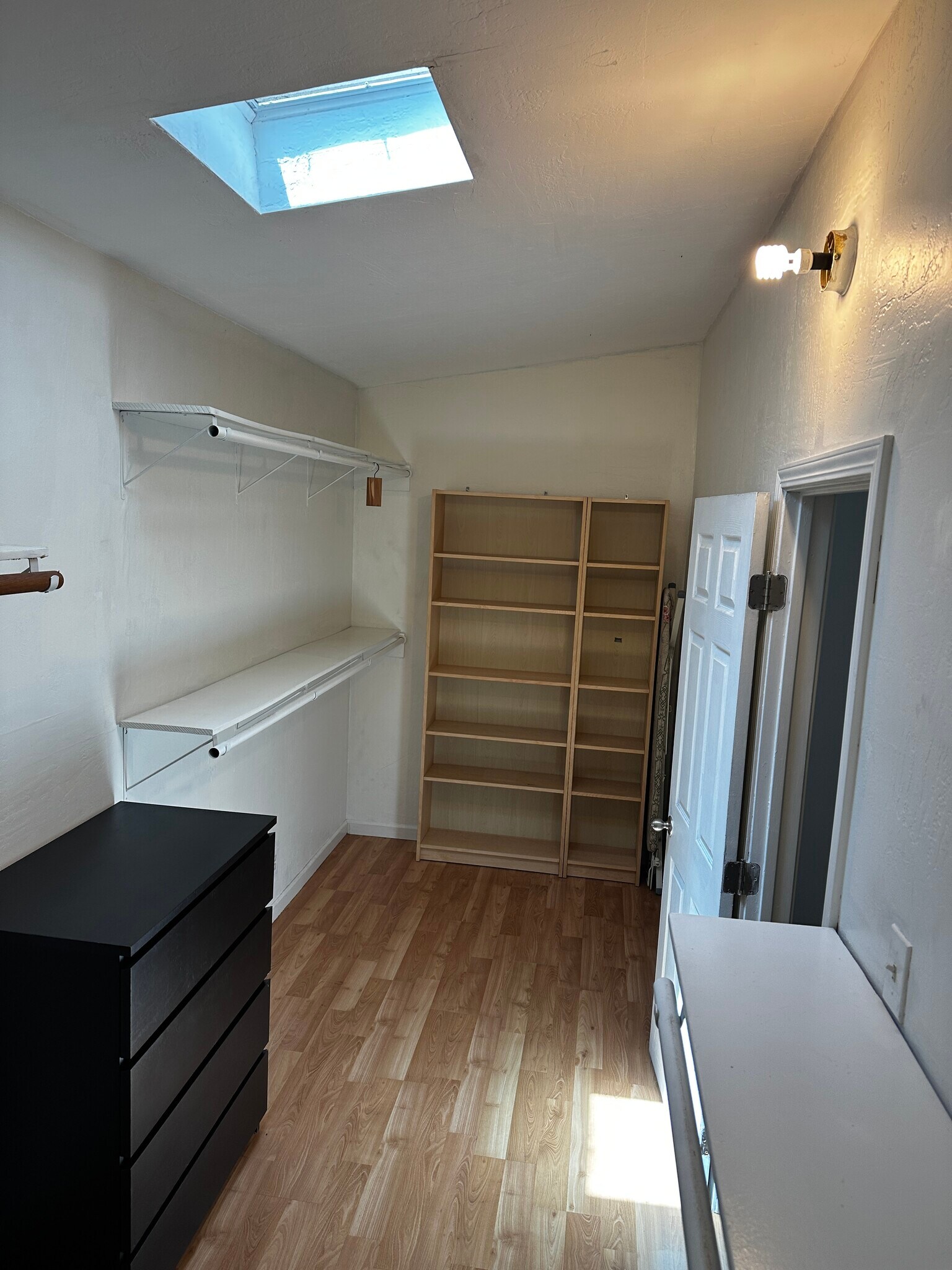 Closet - 932 60th St