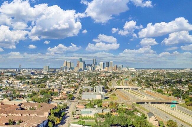 Primary Photo - 5925 Almeda Rd