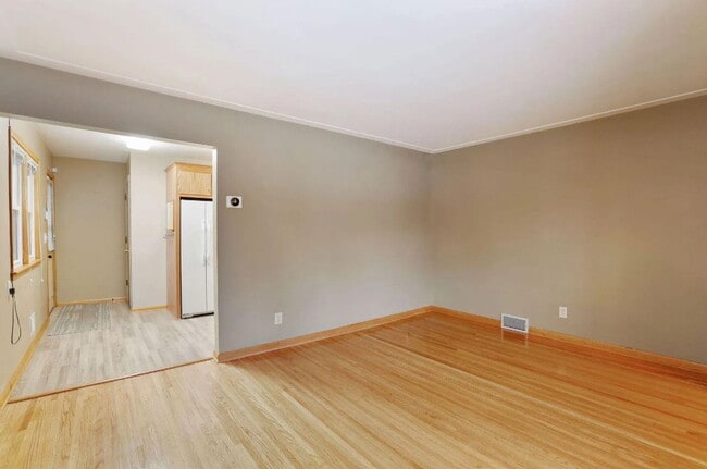 Building Photo - 4539 Bloomington Ave