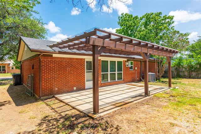 Building Photo - 6205 Dodson Terrace
