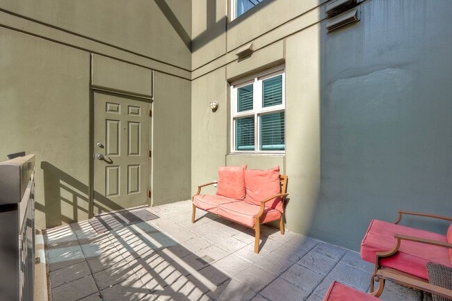 Building Photo - San Diego- Downtown- La Vita – Little Italy Condo- Split Level Style Move-In Special