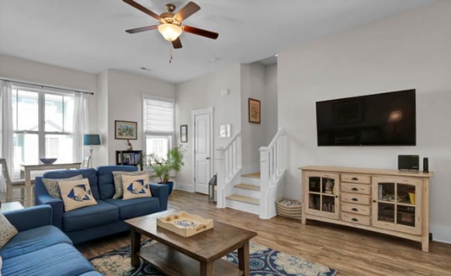 Building Photo - Spacious Summerwalk Townhome