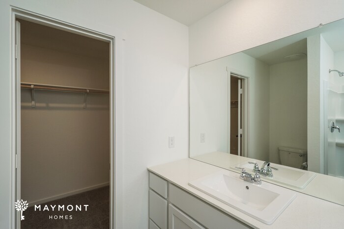 Building Photo - 10115 Gap Crk