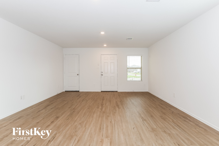 Building Photo - 375 Jewett Meadow Dr
