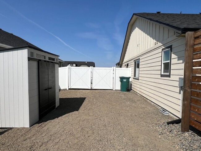 Building Photo - 3916 North June Bug Street