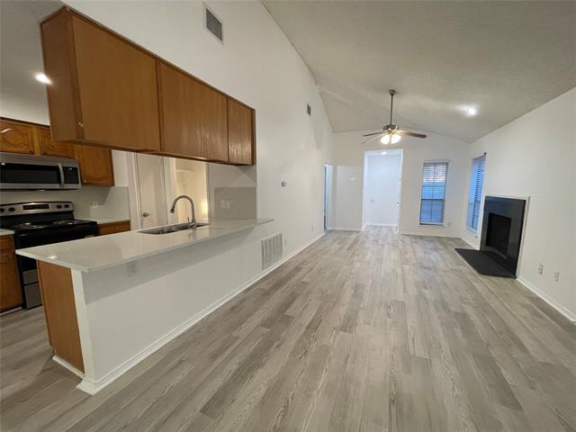 Building Photo - 2424 Sherry St