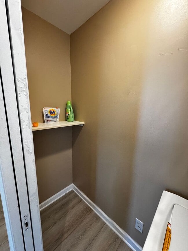 Building Photo - Key West Condo For Rent