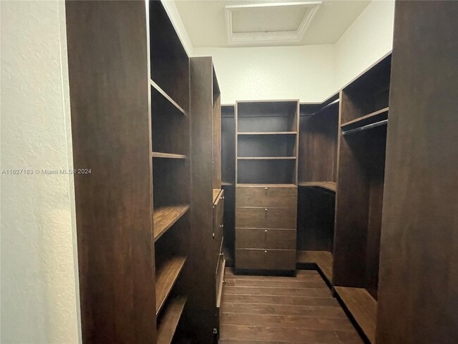 Building Photo - 3440 Carlton Ln