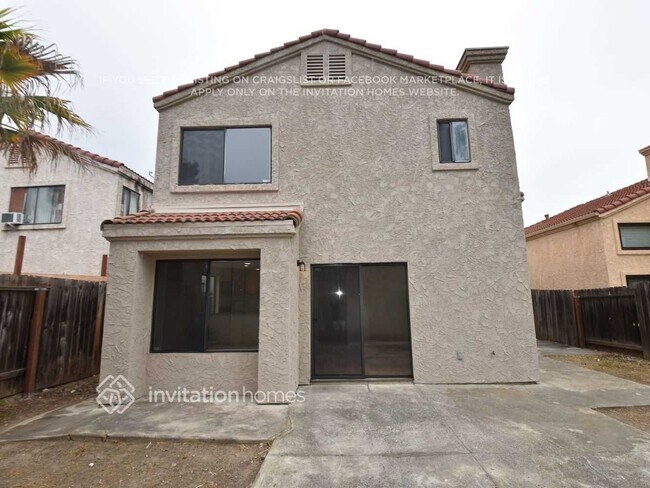 Building Photo - 217 Rolfe Dr