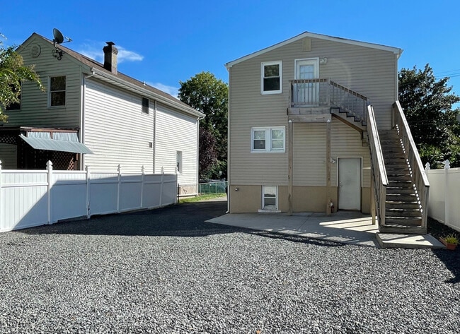 Back Exterior - 72 Spring St