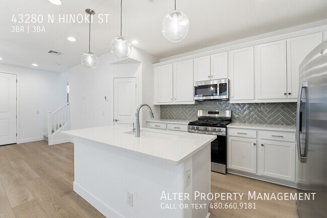 Building Photo - 43280 N Hinoki St