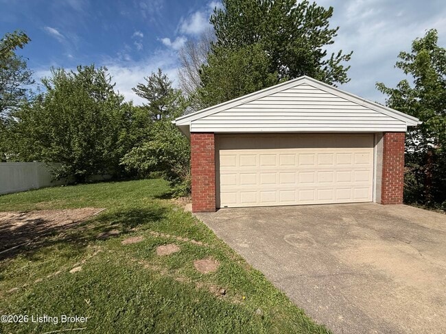 Building Photo - 9404 Balance Ln