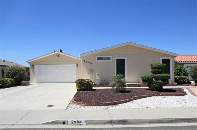 Primary Photo - 2904 Peach Tree St