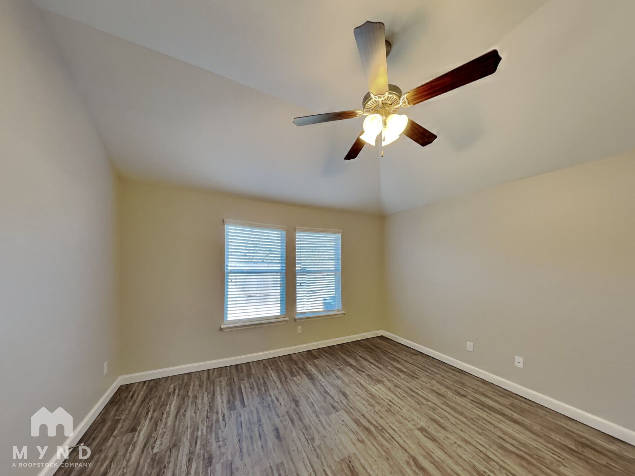 Building Photo - 1019 Merlin Dr