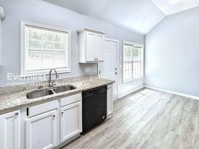 Building Photo - 1827 Belcher Pl SW